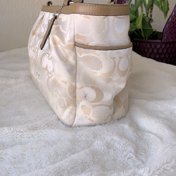 Coach handbag or shoulder bag - Picture 5 of 11